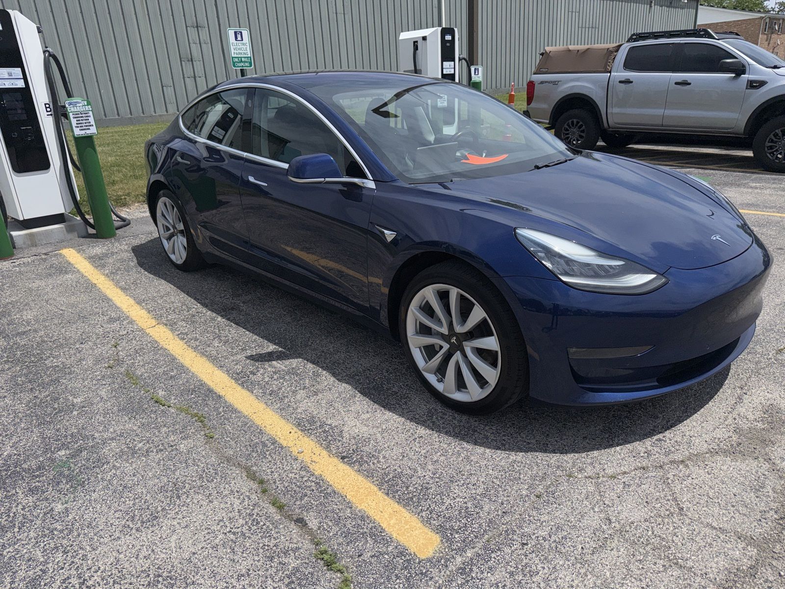 Used 2018 Tesla Model 3 Long Range with VIN 5YJ3E1EAXJF018160 for sale in Manteno, IL