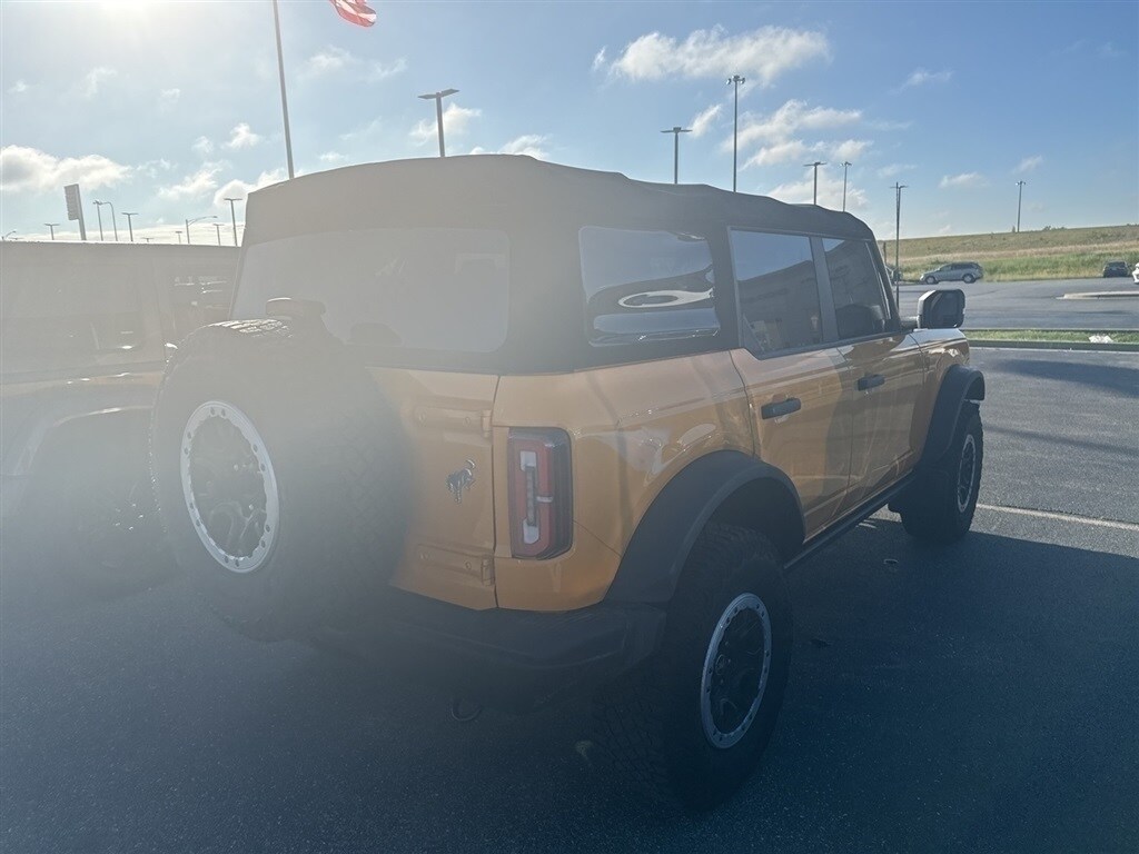 2022 Ford Bronco Base Big Bend Black Diamond Outer Banks Badlands Wildtrak Everglades photo 2