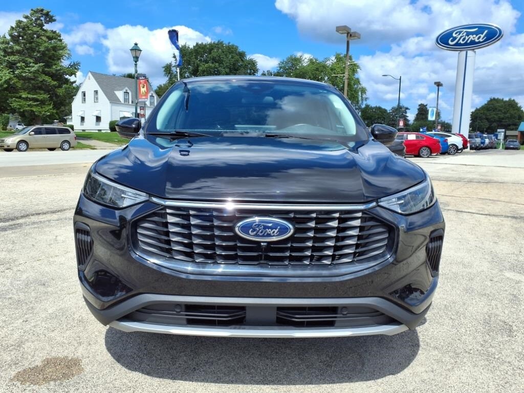 2023 Ford Escape Active photo 2