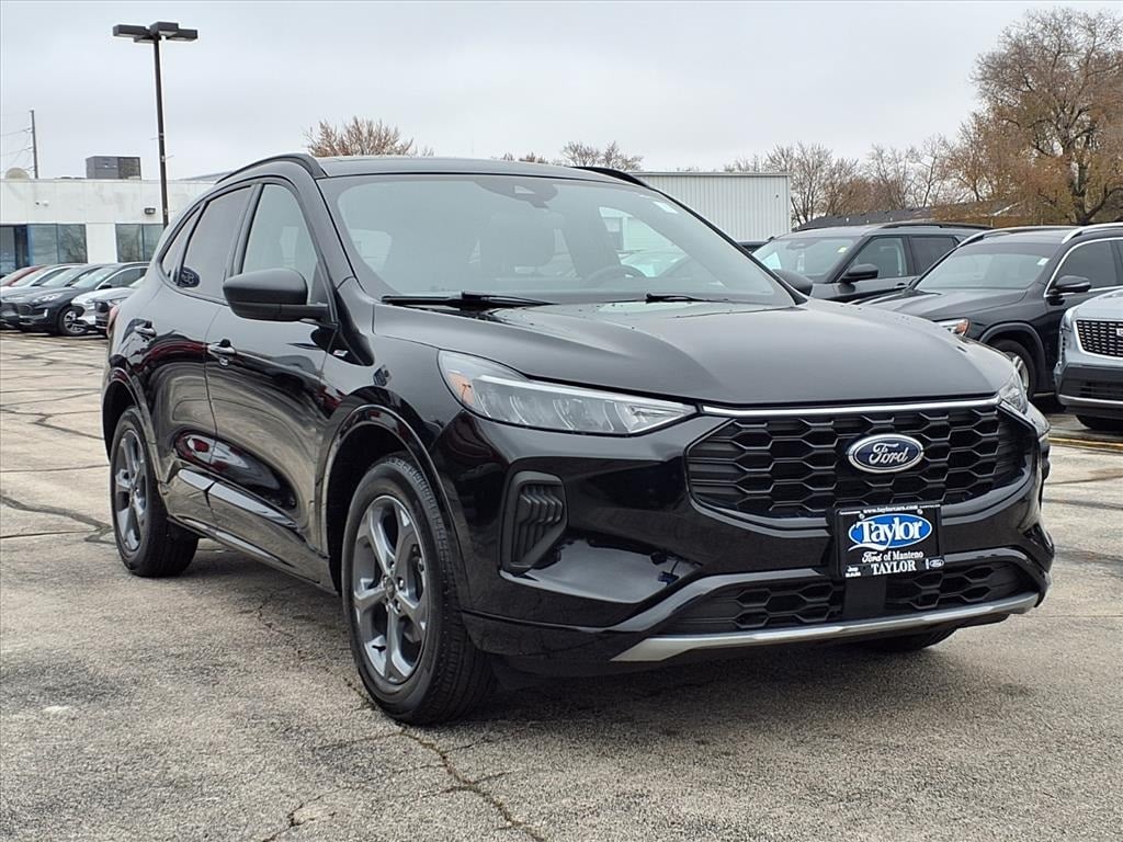 2023 Ford Escape ST-Line's photo