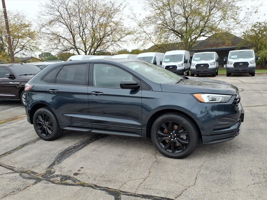 2024 Ford Edge SE's photo
