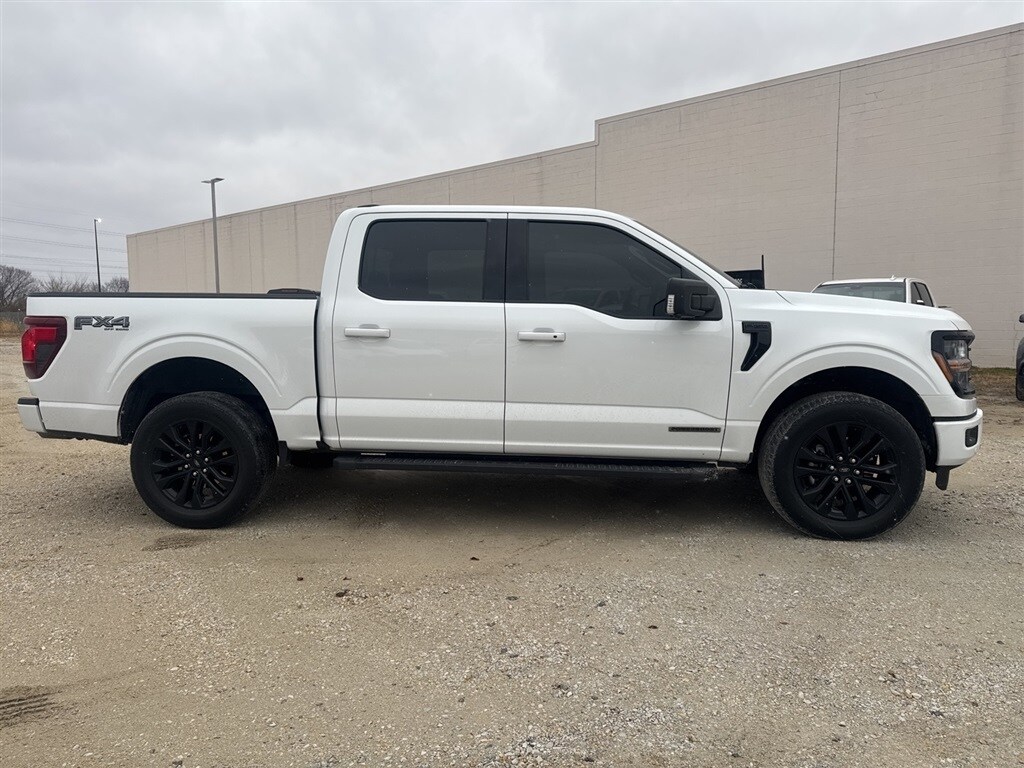 2024 Ford F-150 XLT photo 4