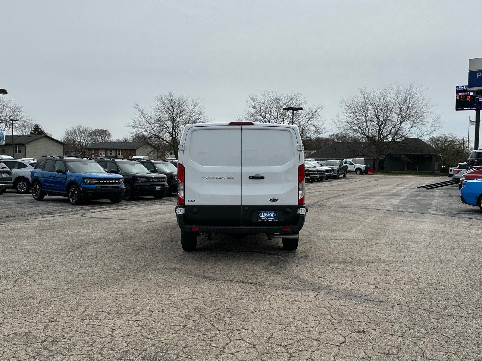 2024 Ford Transit photo 4