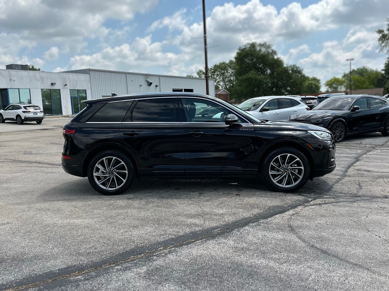 Used 2024 Lincoln Corsair Grand Touring with VIN 5LMTJ5DZ1RUL04307 for sale in Manteno, IL