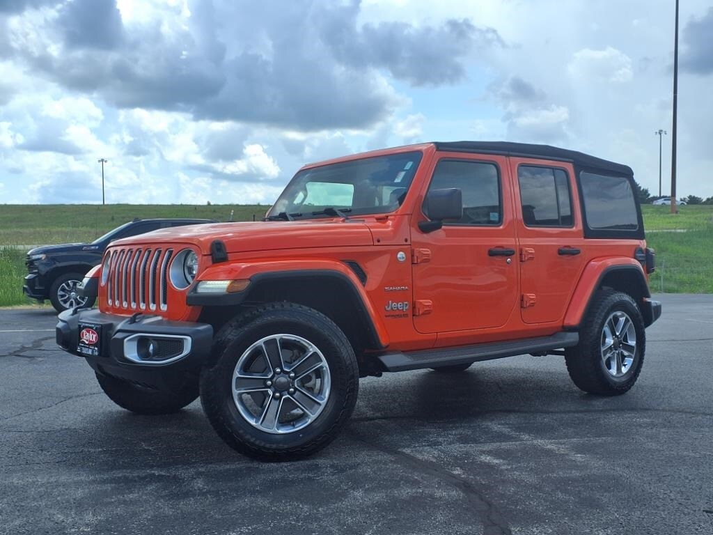 2018 Jeep Wrangler Unlimited Sahara photo 3