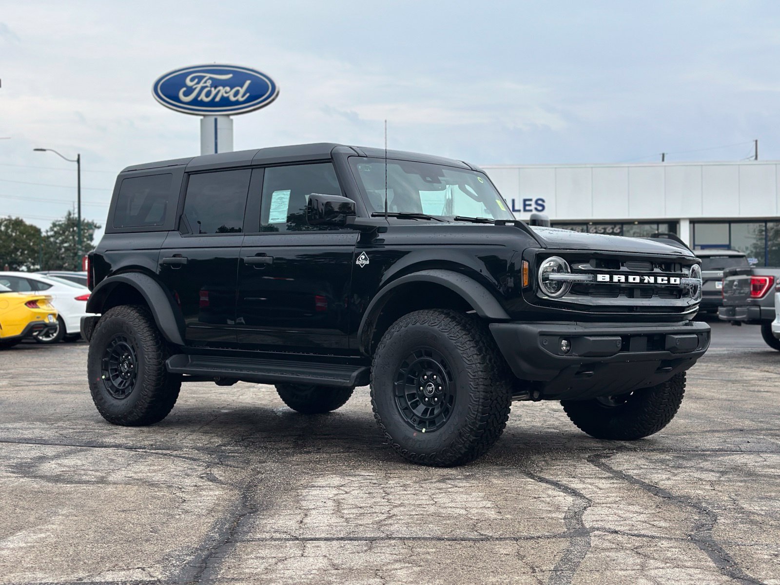 2026 Ford Bronco Outer Banks SUV