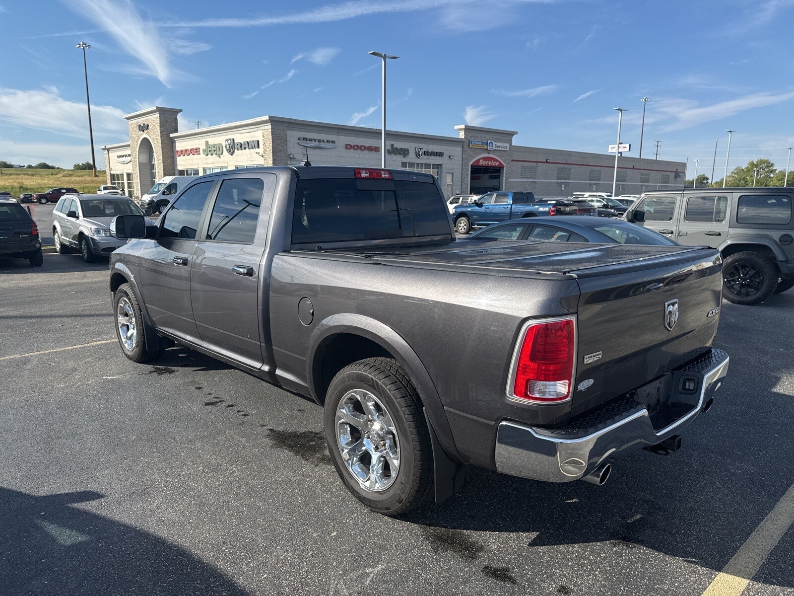 2016 Ram 1500 Laramie photo 3