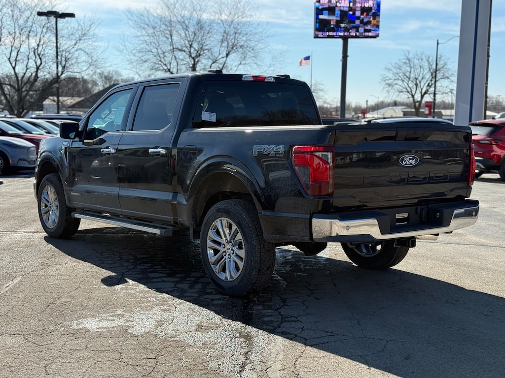 2026 Ford F-150 XLT photo 3