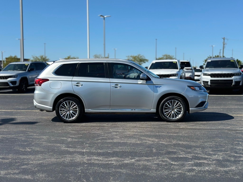 Used 2022 Mitsubishi Outlander PHEV Black Edition with VIN JA4J2VA78NZ068096 for sale in Manteno, IL