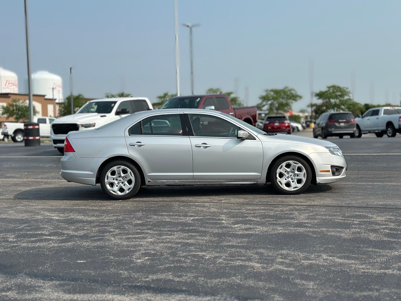 Used 2010 Ford Fusion SE with VIN 3FAHP0HA2AR382163 for sale in Manteno, IL