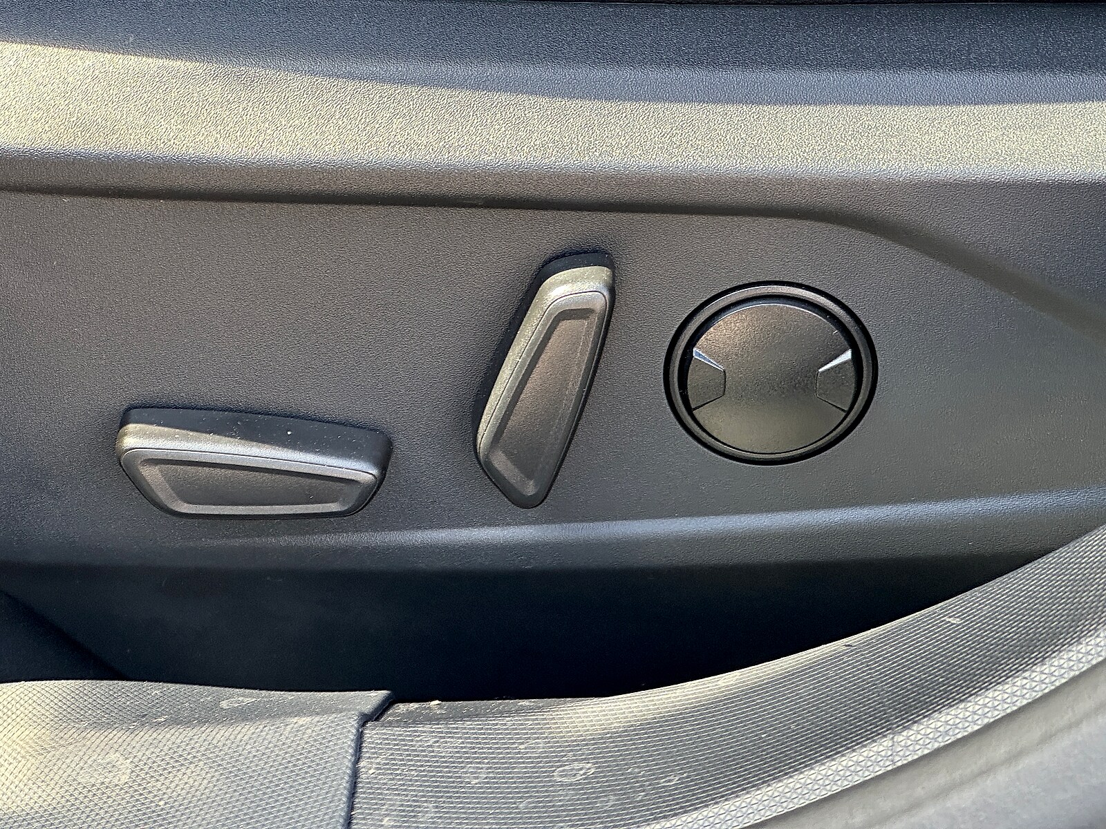 2025 Ford Mustang Mach-E Premium - Photo 12