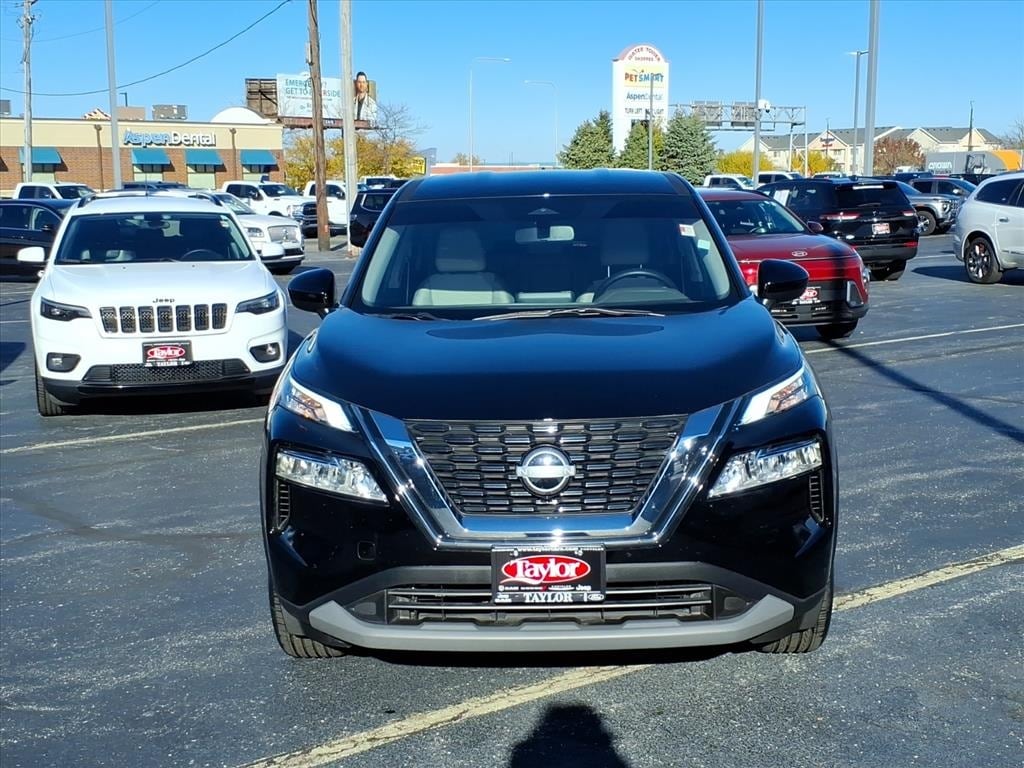 Used 2023 Nissan Rogue SV SUV