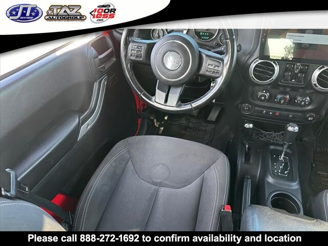 2015 Jeep Wrangler Unlimited Rubicon photo 3