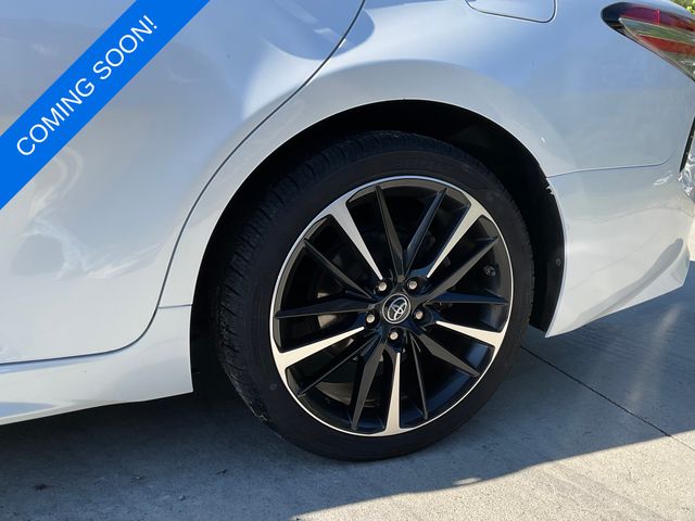 2018 Toyota Camry XSE photo 3