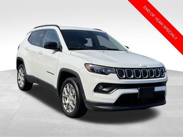 2022 Jeep Compass Latitude Lux's photo