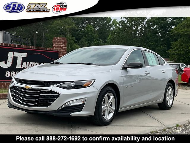 2022 Chevrolet Malibu LS photo 3
