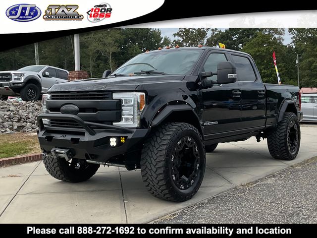 2017 Ford F-250 Platinum photo 2