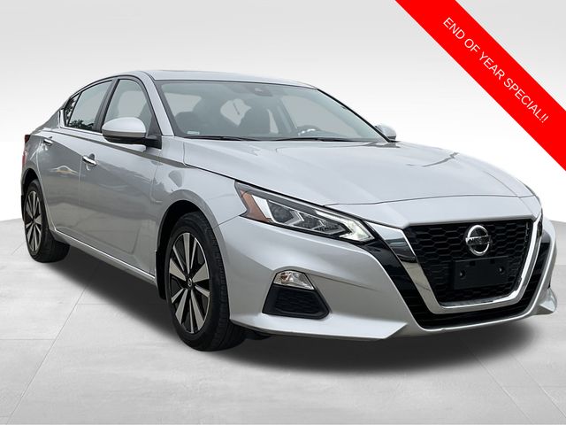 2022 Nissan Altima SV's photo