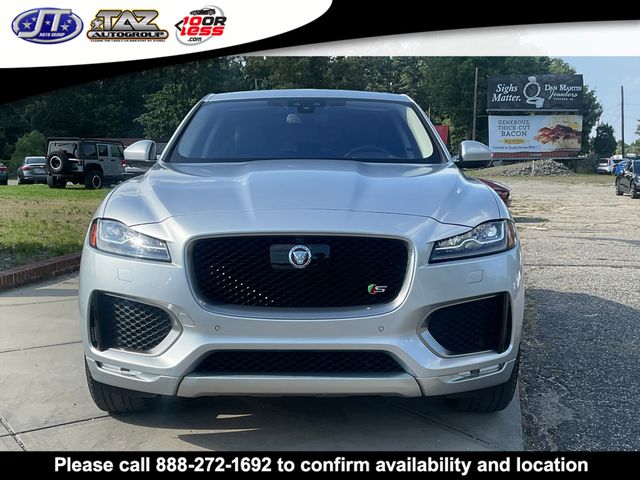 2017 Jaguar F-PACE S photo 2