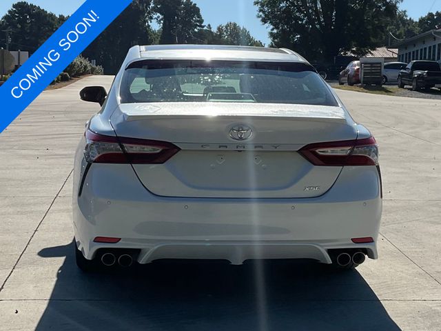2018 Toyota Camry XSE photo 2