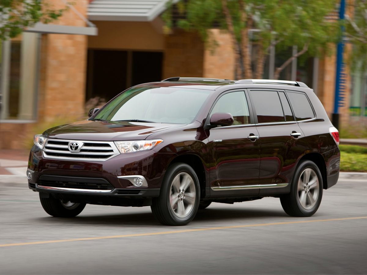 2013 Toyota Highlander Base's photo