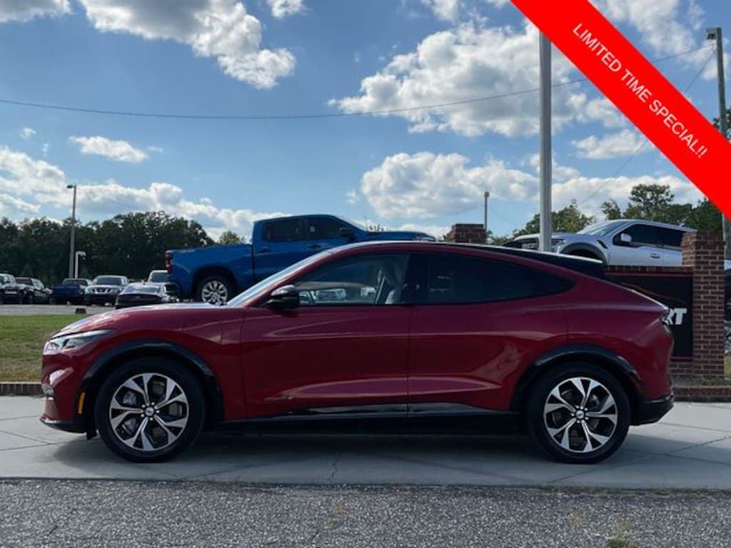 Used 2021 Ford Mustang Mach-E Premium SUV