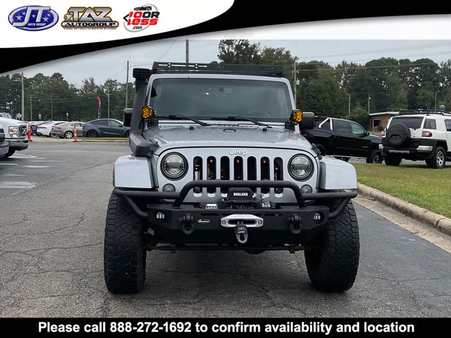 2015 Jeep Wrangler Unlimited Sahara photo 2