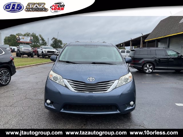 Used 2014 Toyota Sienna XLE Van