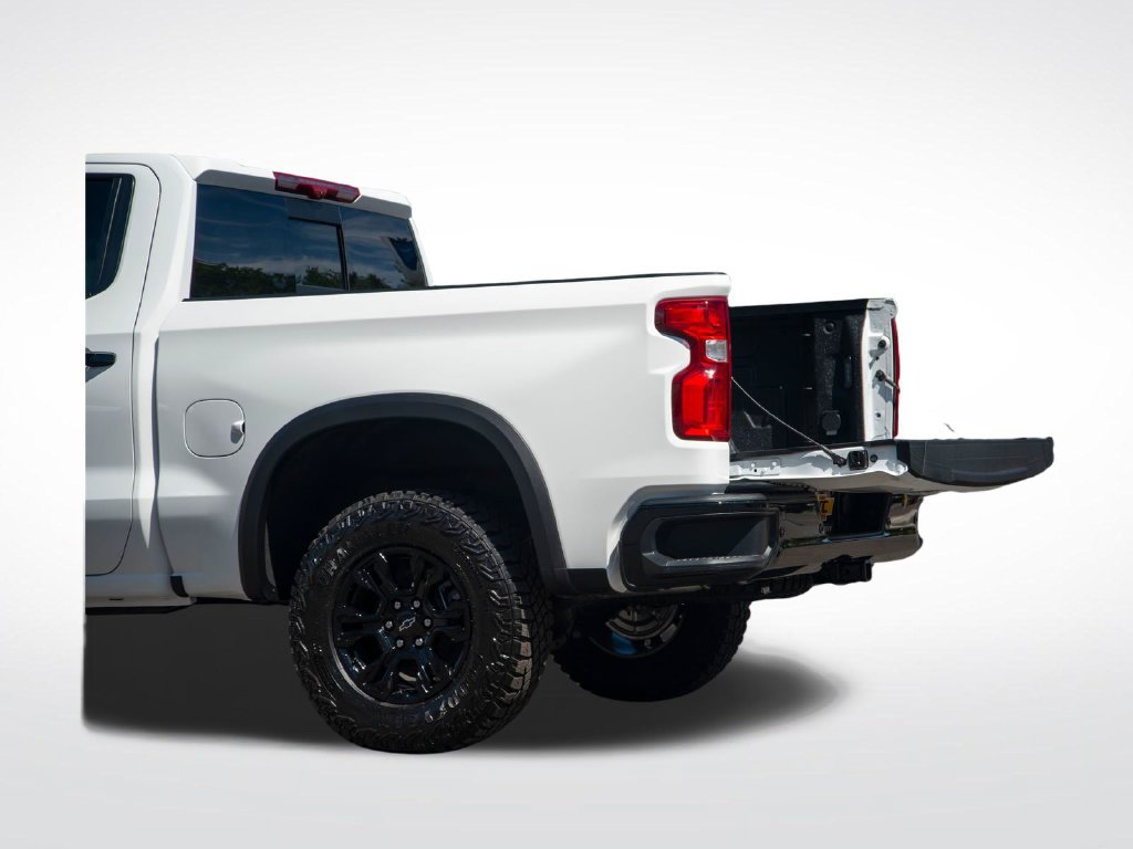 2026 Chevrolet Silverado 1500 ZR2 - Photo 10