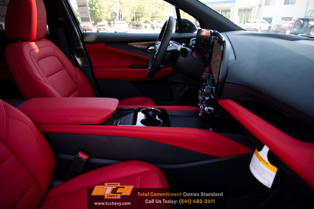 2026 Chevrolet Blazer EV SS - Photo 17