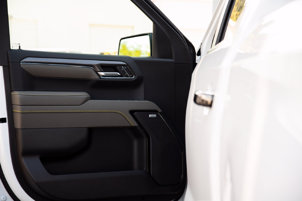 2026 Chevrolet Silverado 1500 ZR2 - Photo 12