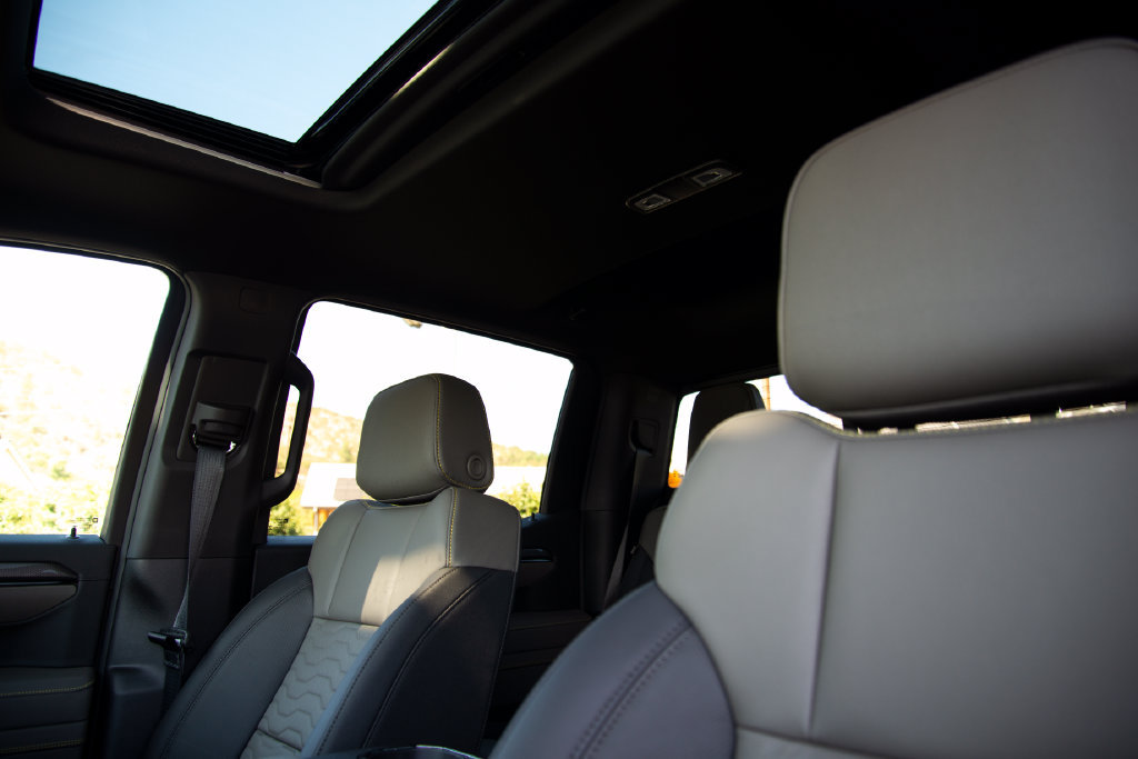 2026 Chevrolet Silverado 1500 ZR2 - Photo 15