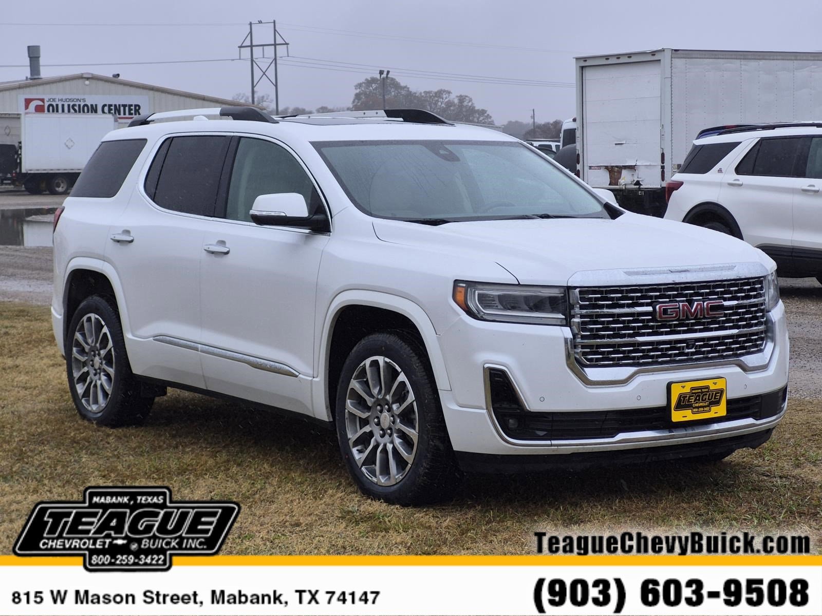 2022 GMC Acadia Denali's photo