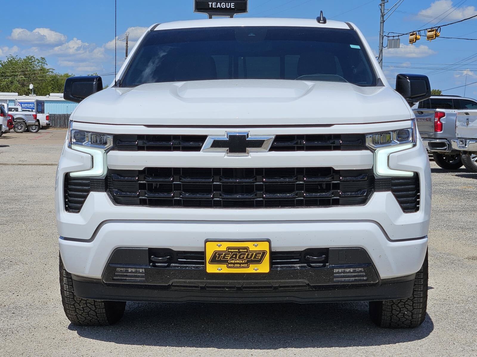 Used 2024 Chevrolet Silverado 1500 RST with VIN 2GCUDEED7R1130129 for sale in Mabank, TX