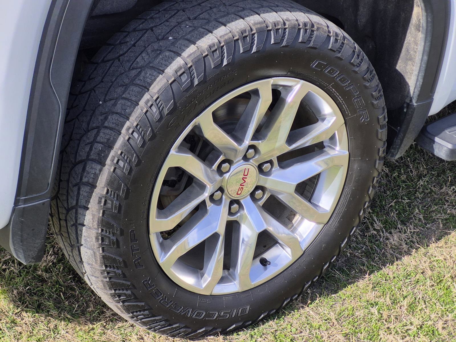 2021 GMC Sierra 1500 SLT - Photo 7
