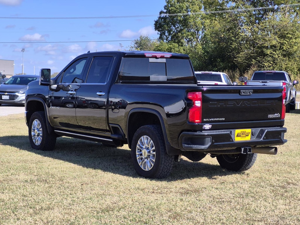 Used 2022 Chevrolet Silverado 2500 HD High Country Truck