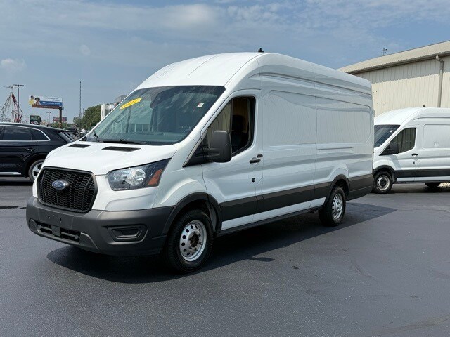 2022 Ford Transit photo 3