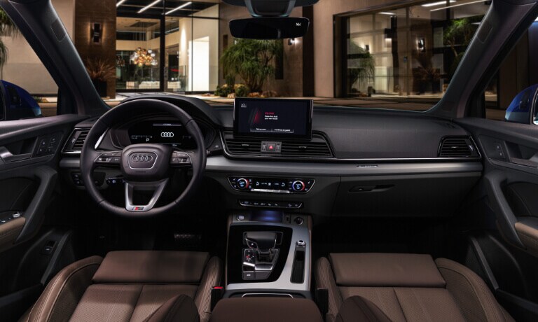 2025 Audi Q5 Interior Front Seat View