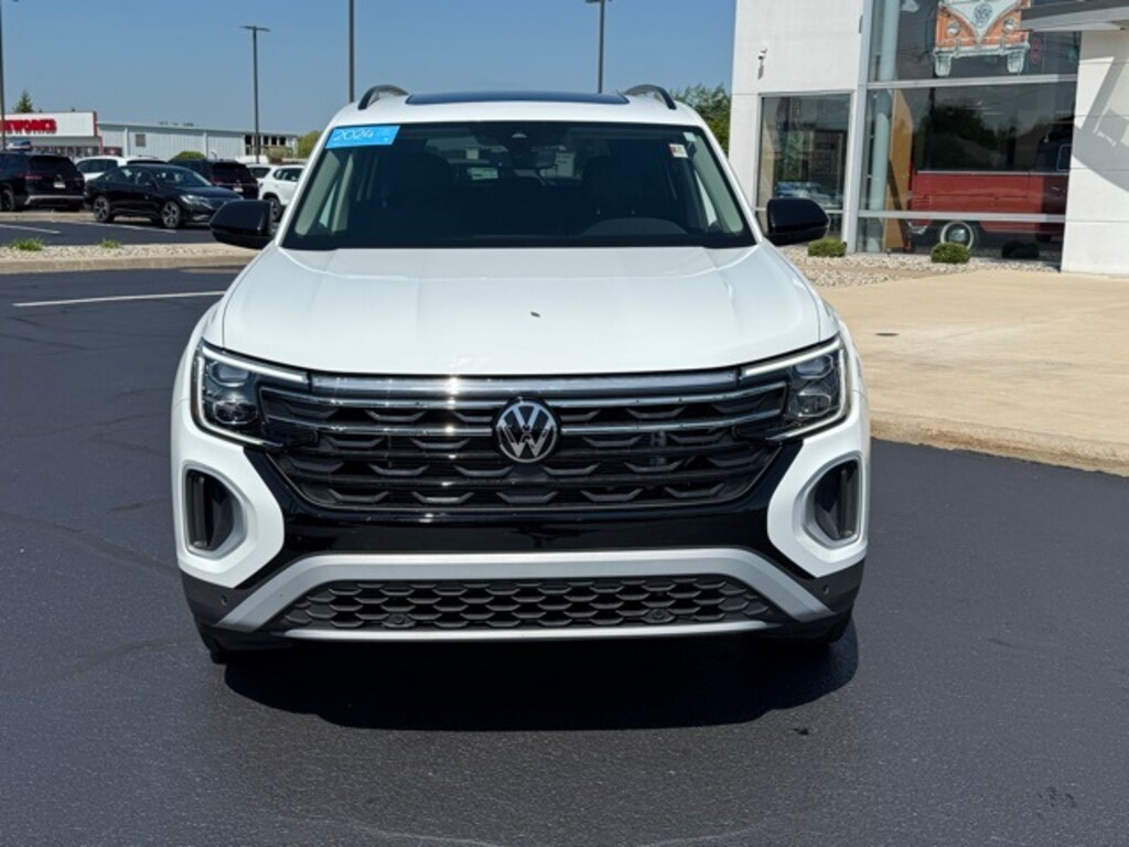 Used 2024 Volkswagen Atlas 2.0T Peak Edition SE w/Technology SUV