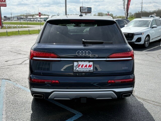 2025 Audi Q7 55 Prestige photo 4