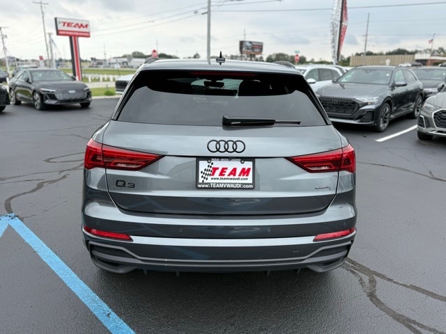 2025 Audi Q3 S line Premium Plus photo 4