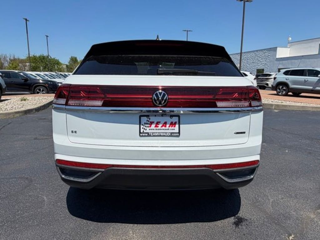 New 2026 Volkswagen Atlas Cross Sport 2.0T SE SUV
