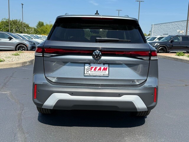 2025 Volkswagen Tiguan SE photo 4