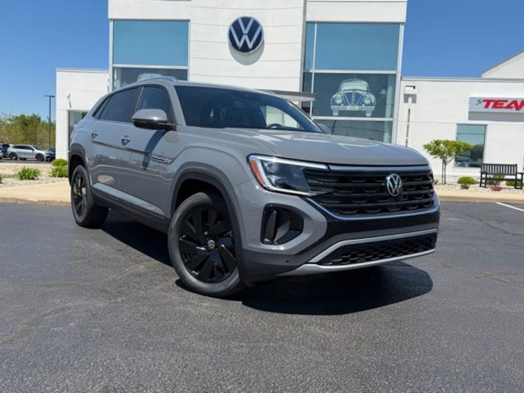 New 2026 Volkswagen Atlas Cross Sport 2.0T SE w/Technology SUV