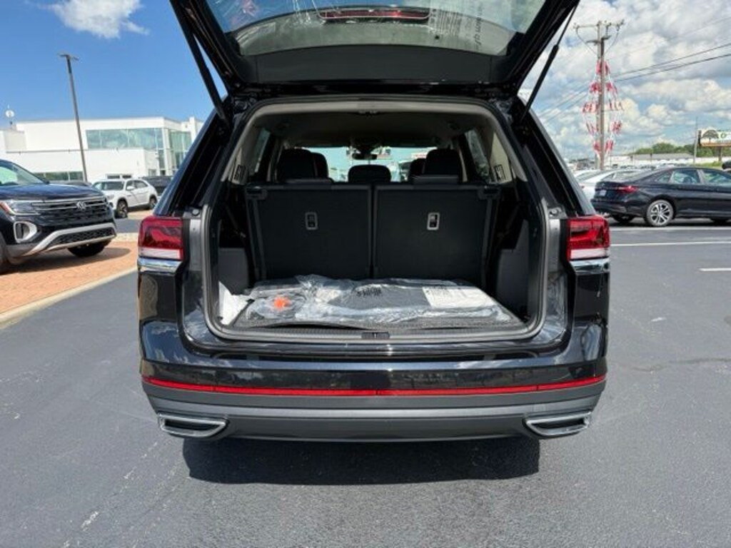 New 2026 Volkswagen Atlas 2.0T SE SUV