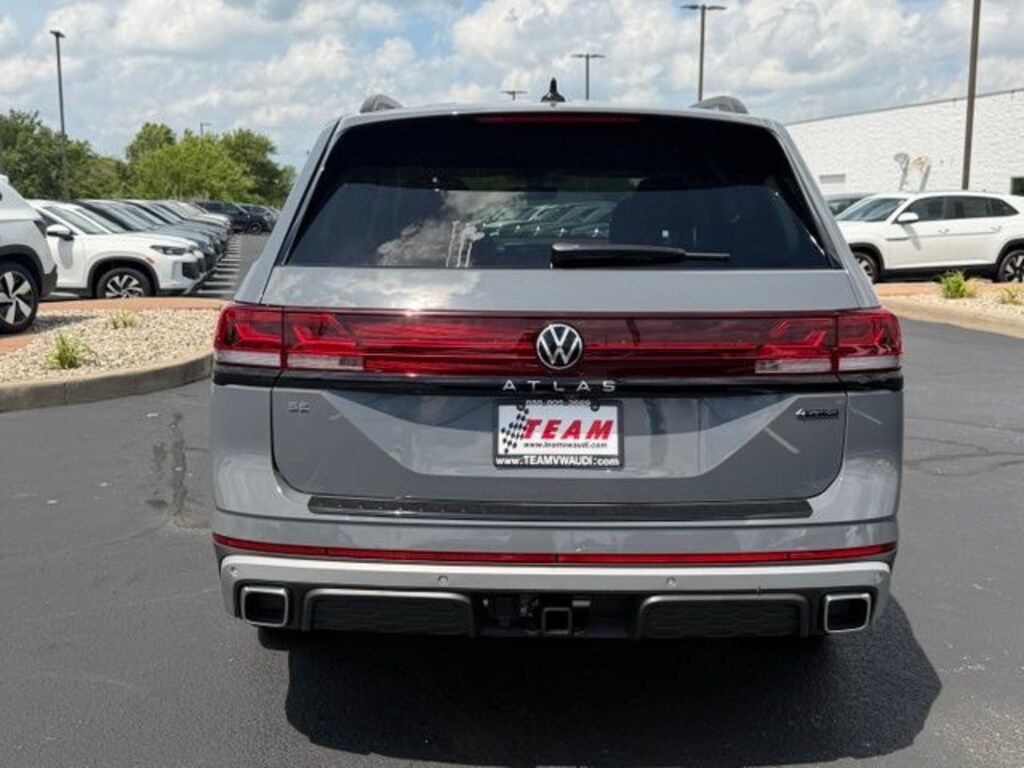 New 2026 Volkswagen Atlas 2.0T Peak Edition SUV