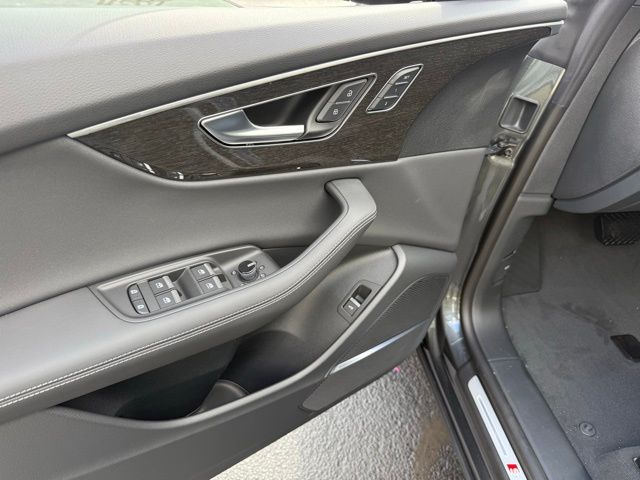 2026 Audi Q8 Premium Plus - Photo 10