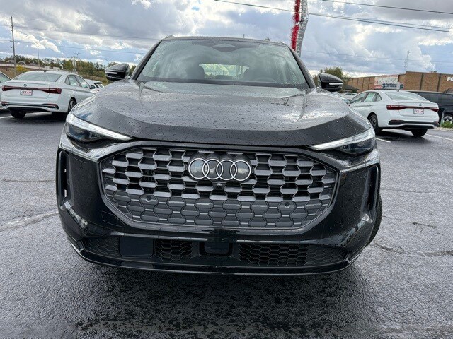 2025 Audi Q5 2.0T Premium Plus photo 2