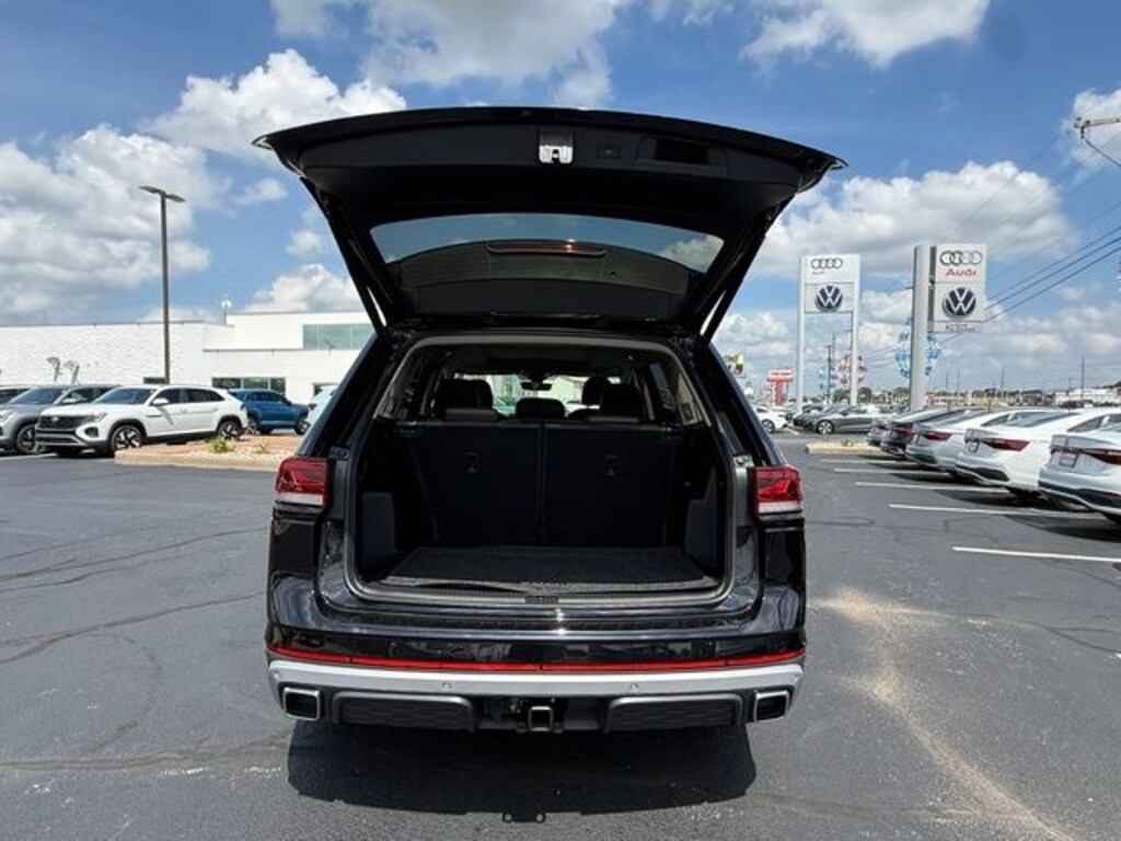 New 2026 Volkswagen Atlas 2.0T Peak Edition SUV