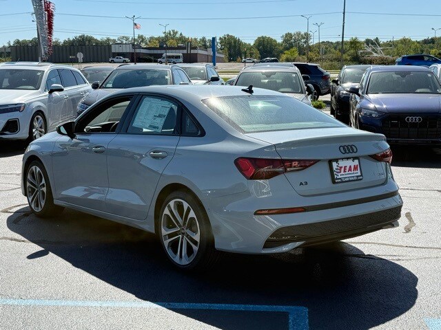 2025 Audi A3 40 Premium Plus photo 3